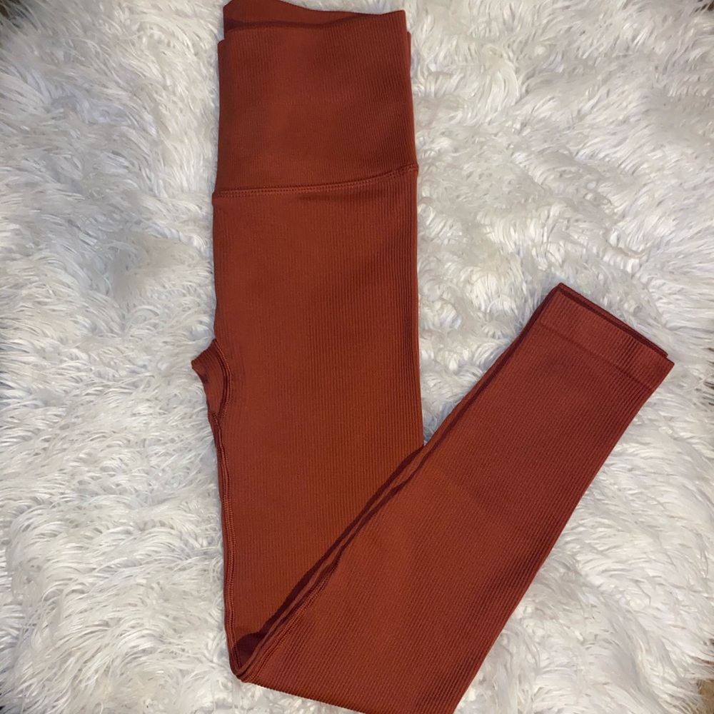 VS full length ribbed leggings 🧡